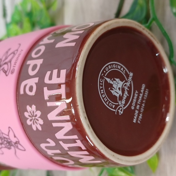 Minnie Mouse Coffee Mug - Picture 7 of 8